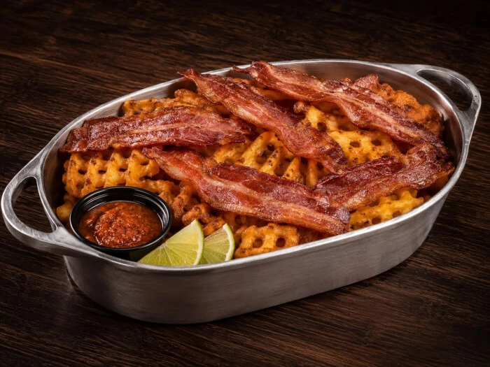 BATATA HASHTAG COM BACON — fotografia oficial
